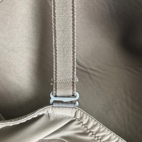 Convertible Strap Bra - Picture 2 of 3